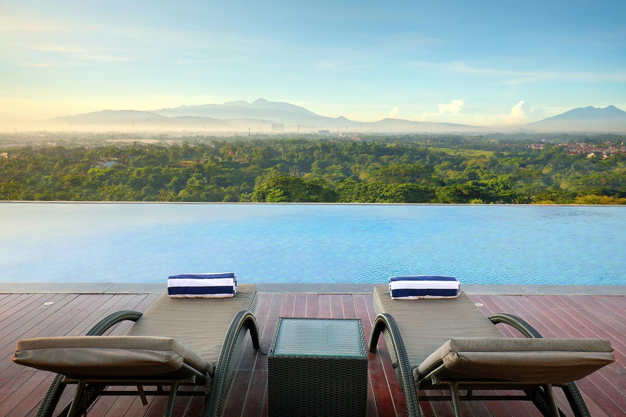 Hotel Ciputra Cibubur Managed By Swiss-Belhotel International Exterior foto